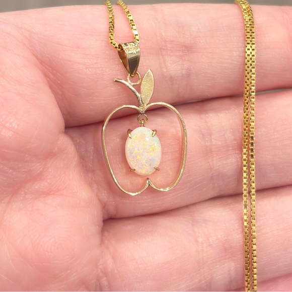 Vintage 14K Natural White Opal Apple Pendant: Filigree Gold Dangle Piece - Picture 4 of 14